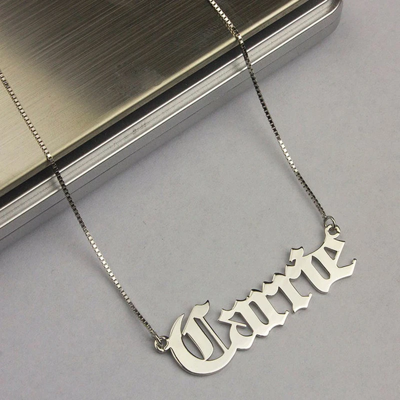 Индивидуальное винтажное ожерелье с именем на английском языке и подвеской для