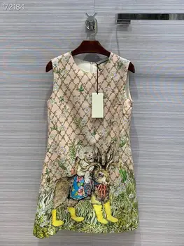 Romantic Runway Design Vintage Dresses Women Fashion 2020 Spring High Street Sleeveless Flowers Animal Print Mini Colorful Silk
Romantic Runway Design Vintage Dresses Women Fashion 2020 Spring High Street Sleeveless Flowers Animal Print Mini Colorful Silk