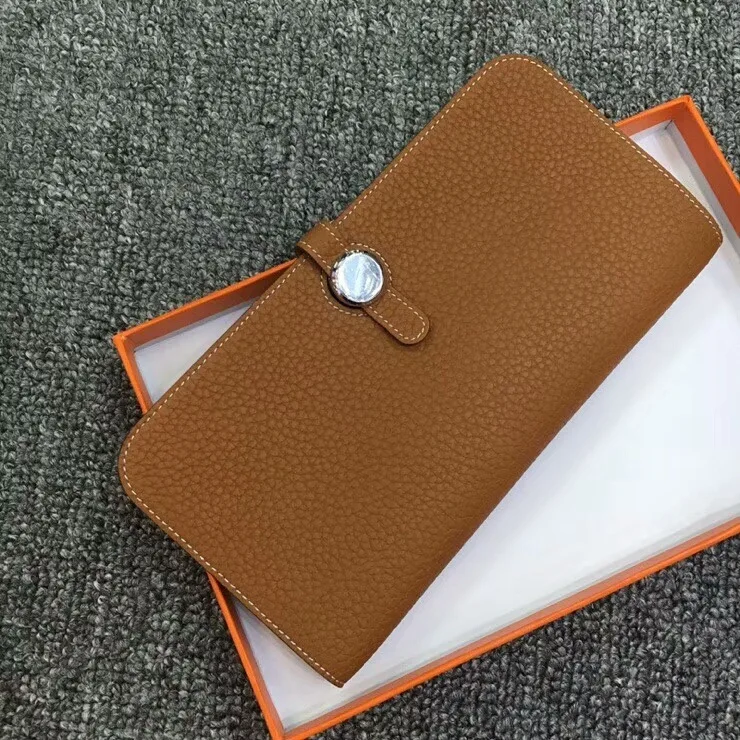 Genuine Leather Passport Ben Trumpet Card Bag Wallet Original Version Togo Grain Head Layer Cowhide
Genuine Leather Passport Ben Trumpet Card Bag Wallet Original Version Togo Grain Head Layer Cowhide