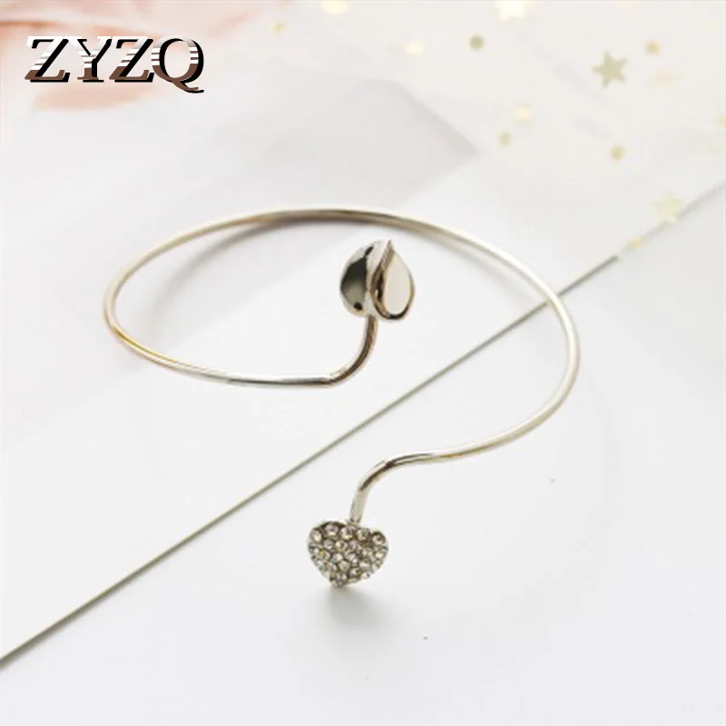 ZYZQ Romantic Double Heart Shaped Open Bangle Silver Golden Color Available Dating Accessories For Girl New Year's Gift Bangle
ZYZQ Romantic Double Heart Shaped Open Bangle Silver Golden Color Available Dating Accessories For Girl New Year's Gift Bangle