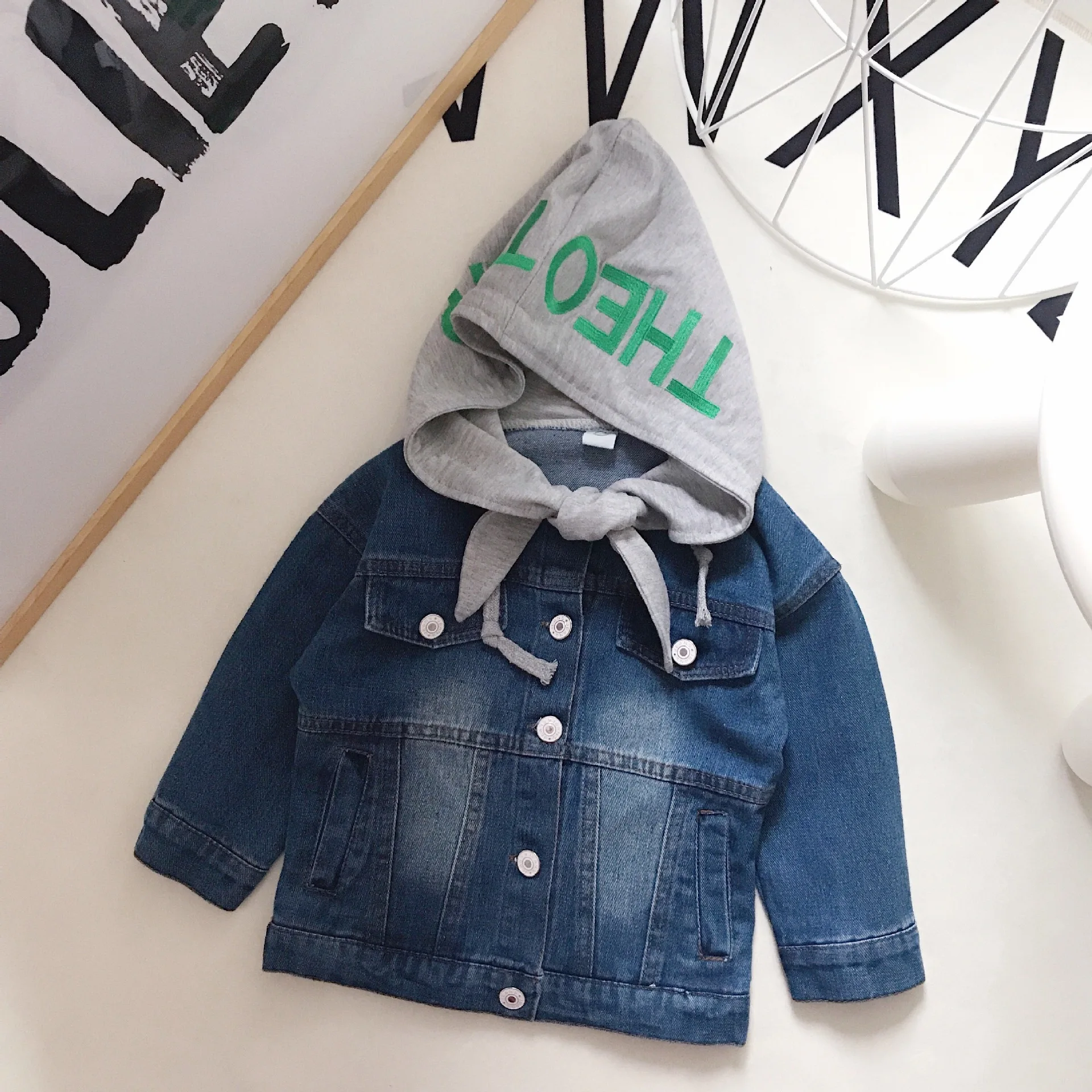 Autumn And Winter New Style Korean-style Children Knitted Hooded Jeans Coat Lettered Embroidery Hat Joint Fashion
Autumn And Winter New Style Korean-style Children Knitted Hooded Jeans Coat Lettered Embroidery Hat Joint Fashion