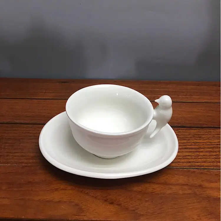 Creative ceramic coffee cup dish bird hand coffee cup dish tea cup dish
Creative ceramic coffee cup dish bird hand coffee cup dish tea cup dish