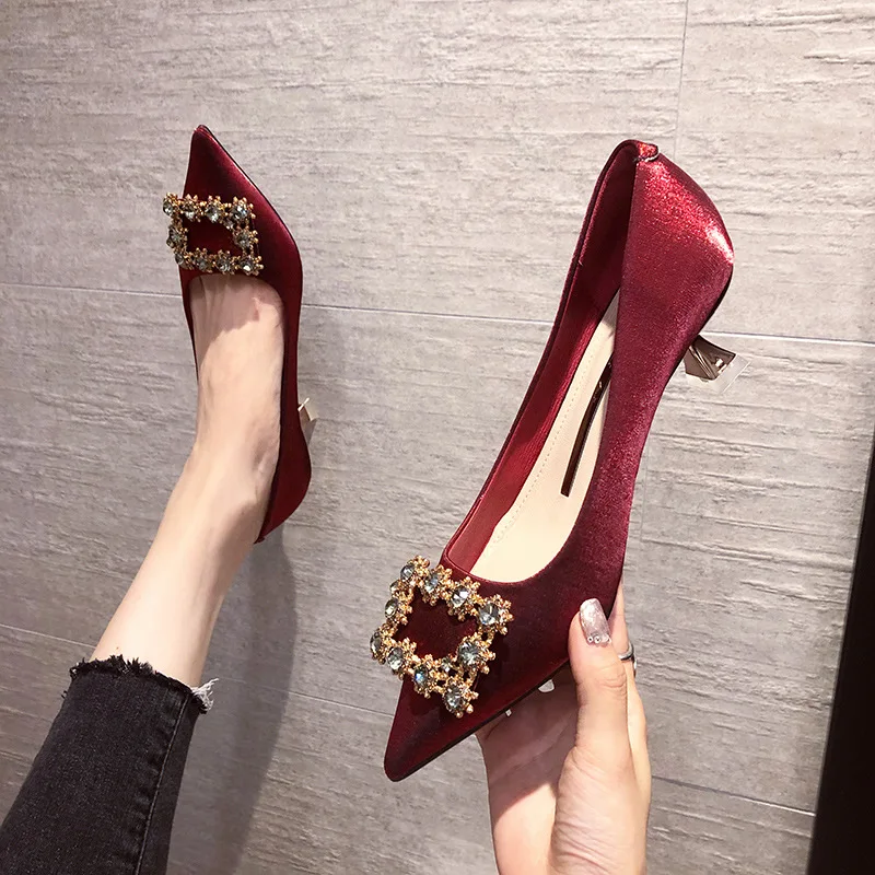 female 5cm stiletto high heel wedding party shoes satin dress beautiful pointed toe lady pumps women buckle rhinestone footwears
female 5cm stiletto high heel wedding party shoes satin dress beautiful pointed toe lady pumps women buckle rhinestone footwears