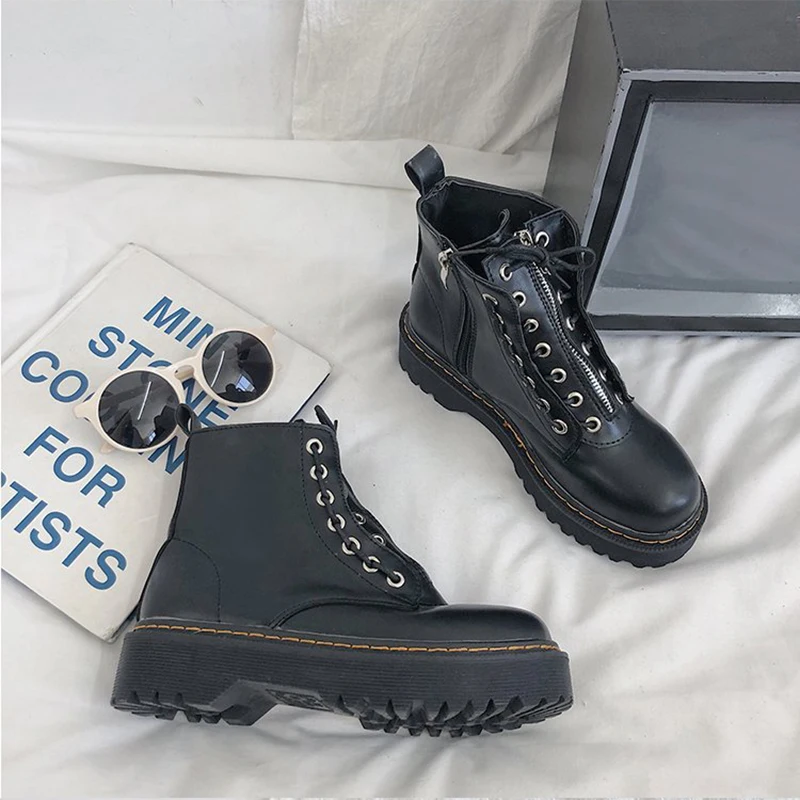 Martin boots lace-up thick bottom winter ankle botas mujer woman flats side zipper short botines sewing british student booties
Martin boots lace-up thick bottom winter ankle botas mujer woman flats side zipper short botines sewing british student booties