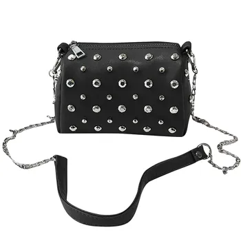 Fashion Women's Bag Solid Color Large Capacity Shoulder Messenger Bag Personalized Wild Bag European And American Bags 1211
Fashion Women's Bag Solid Color Large Capacity Shoulder Messenger Bag Personalized Wild Bag European And American Bags 1211
