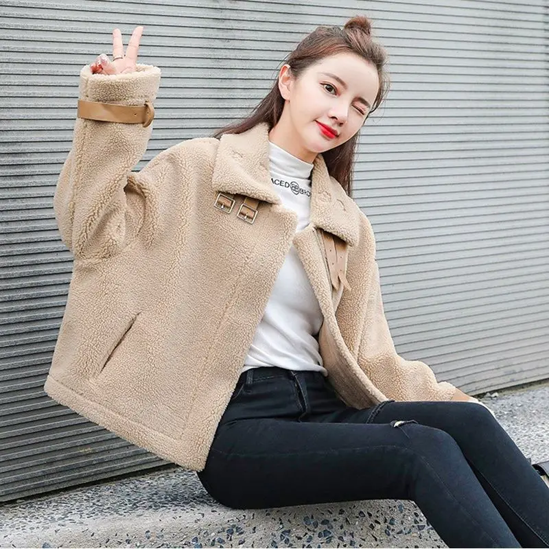 Winter 2024 trench coat abrigo invierno mujer abrigo mujer invierno женская одежда Mainland China Polyester Short Solid WOMEN
Winter 2024 trench coat abrigo invierno mujer abrigo mujer invierno женская одежда Mainland China Polyester Short Solid WOMEN
