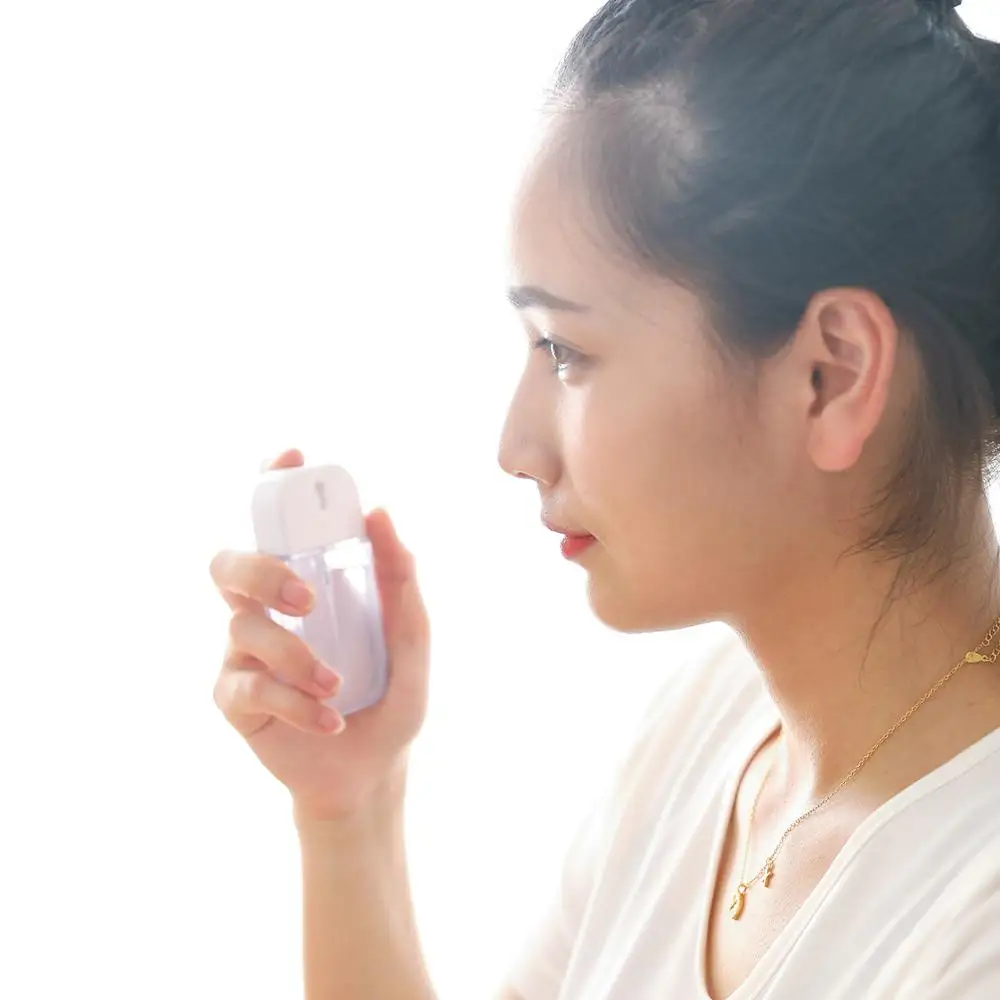 High-Pressure Spray Bottle Facial Moisturizing Ultra-Fine Pore Skin Moisturizer Toner Transparent Plastic Small Watering Can
High-Pressure Spray Bottle Facial Moisturizing Ultra-Fine Pore Skin Moisturizer Toner Transparent Plastic Small Watering Can
