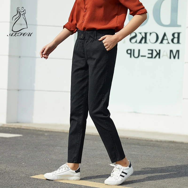 Autumn and winter new women's wild casual tooling pants was thin pants Harlan carrot pants wear loose joggers streetwear punk b
Autumn and winter new women's wild casual tooling pants was thin pants Harlan carrot pants wear loose joggers streetwear punk b
