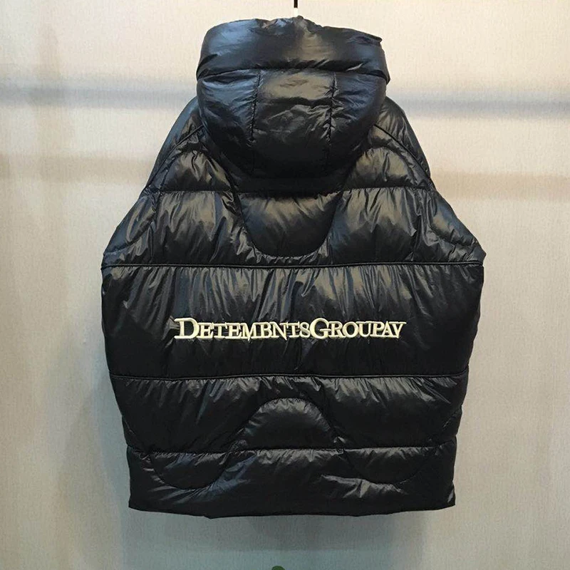 2019 new embroidered winter down jacket women's long slim coat ladies outerwear Thick warm winter down coat women clothing red
2019 new embroidered winter down jacket women's long slim coat ladies outerwear Thick warm winter down coat women clothing red