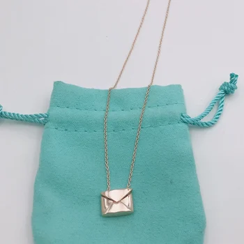 1:1 925 envelope necklace, classic and exquisite European and American style necklace, high-quality jewelry gift for ladies
1:1 925 envelope necklace, classic and exquisite European and American style necklace, high-quality jewelry gift for ladies