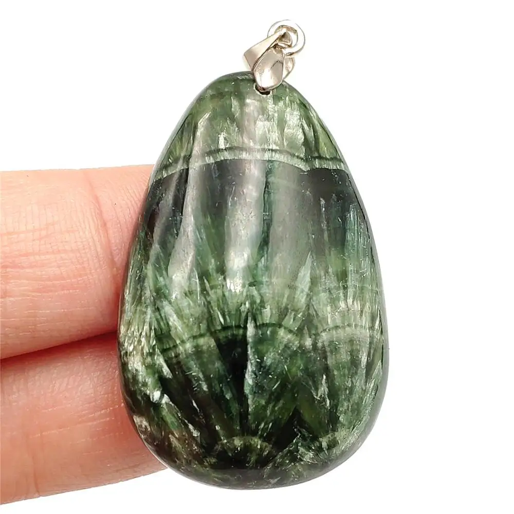 Top Quality Natural Green Seraphinite Necklace Pendant Reiki Stone 38x26x10mm Women Men Oval Shape Crystal Fashion Healing AAAAA
Top Quality Natural Green Seraphinite Necklace Pendant Reiki Stone 38x26x10mm Women Men Oval Shape Crystal Fashion Healing AAAAA