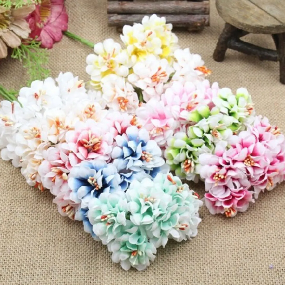 Silk Artificial Chrysanthemum 6PCS Artificial Stamen Flowers Real Touch for new House Home Wedding Festival Decoration flower
Silk Artificial Chrysanthemum 6PCS Artificial Stamen Flowers Real Touch for new House Home Wedding Festival Decoration flower
