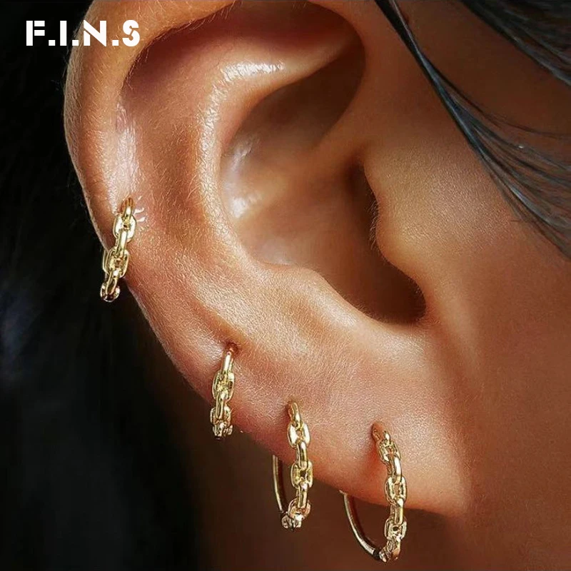 F.I.N.S Chain Shape Huggies Hoop Earrings Set for Women Triple Small Hoop Earrings Round Cooper Fashion Jewelry
F.I.N.S Chain Shape Huggies Hoop Earrings Set for Women Triple Small Hoop Earrings Round Cooper Fashion Jewelry