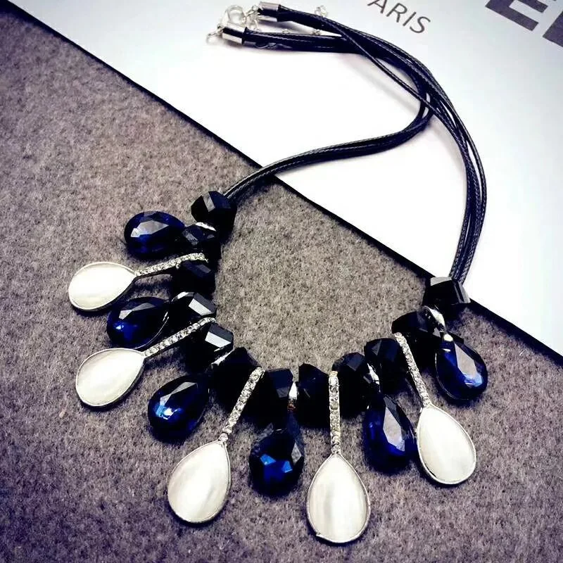 Korean-style Double Layer Short Choker Summer Exaggeration Alloy Necklace Women's Versatile Pearl Decorative Pendant
Korean-style Double Layer Short Choker Summer Exaggeration Alloy Necklace Women's Versatile Pearl Decorative Pendant