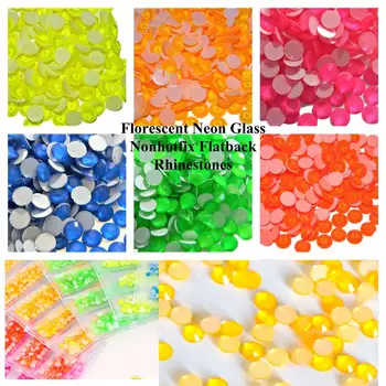 1 Bag 6 size SS6-SS20 Fluorescent Rhinestones Crystals Non-Hot Fix Flat Back Nail Rhinestones Multi-Size Neon 7Color Nail stone 
1 Bag 6 size SS6-SS20 Fluorescent Rhinestones Crystals Non-Hot Fix Flat Back Nail Rhinestones Multi-Size Neon 7Color Nail stone