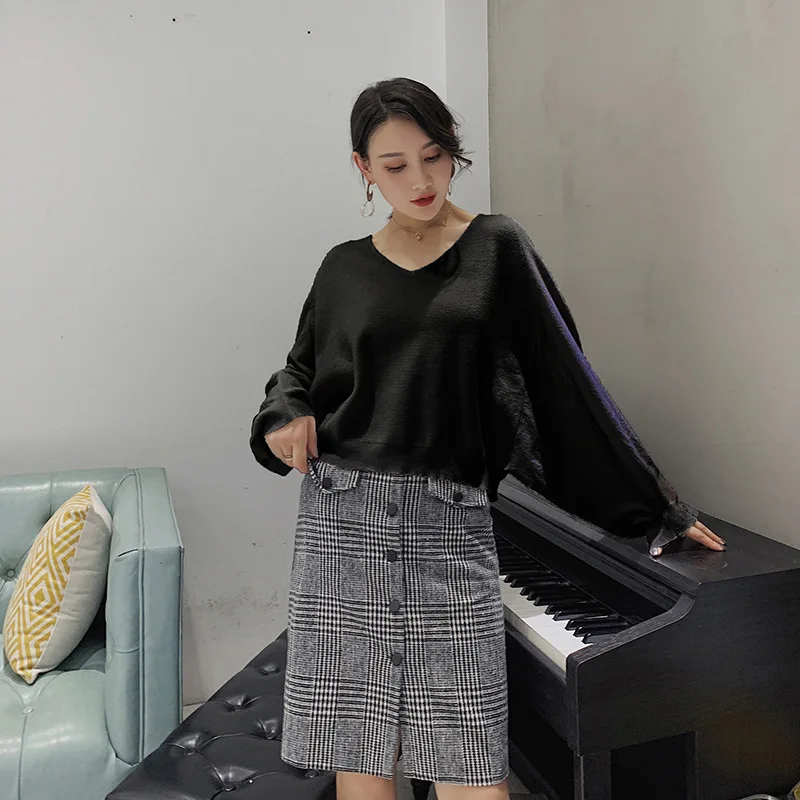 Set women's white sweater houndstooth bag hip skirt temperament suit new style self-cultivation split bag hip skirt two-piece
Set women's white sweater houndstooth bag hip skirt temperament suit new style self-cultivation split bag hip skirt two-piece