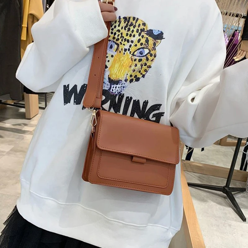luxury handbag women 2019 bags designer bolsa feminina clutch sac summer vintage flap messenger brown leather tote shoulder bag
luxury handbag women 2019 bags designer bolsa feminina clutch sac summer vintage flap messenger brown leather tote shoulder bag