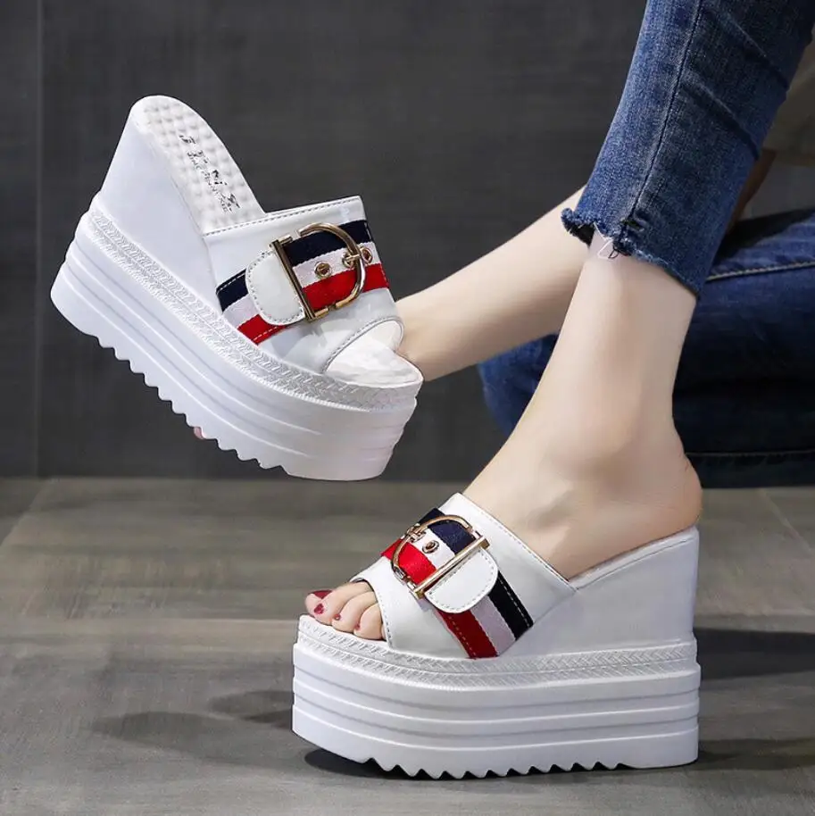 2024 Women Bottom Wedge Slippers Summer Fashion With All-Match Sexy Thick Soled Sandals Shoes Women Flip Flops Slipper Female
2024 Women Bottom Wedge Slippers Summer Fashion With All-Match Sexy Thick Soled Sandals Shoes Women Flip Flops Slipper Female