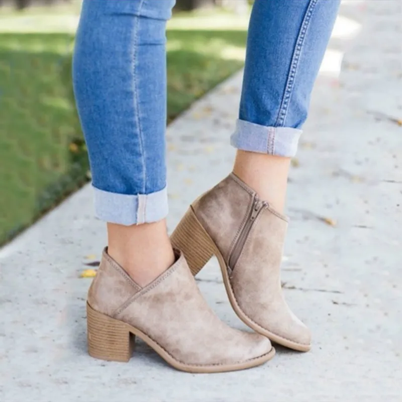 Women High Heels Plus Size Concise Thick Block Heel Shoes Woman Ankle boots Female Elegant Casual Footwear Drop Shipping 89o
Women High Heels Plus Size Concise Thick Block Heel Shoes Woman Ankle boots Female Elegant Casual Footwear Drop Shipping 89o