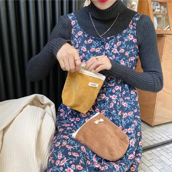 Women Corduroy Coin Wallet Pouch Change Storage Bag Credit Card Holder Ladies Coin Purse Cosmetics Headphone Case Sanitary Pouch
Women Corduroy Coin Wallet Pouch Change Storage Bag Credit Card Holder Ladies Coin Purse Cosmetics Headphone Case Sanitary Pouch