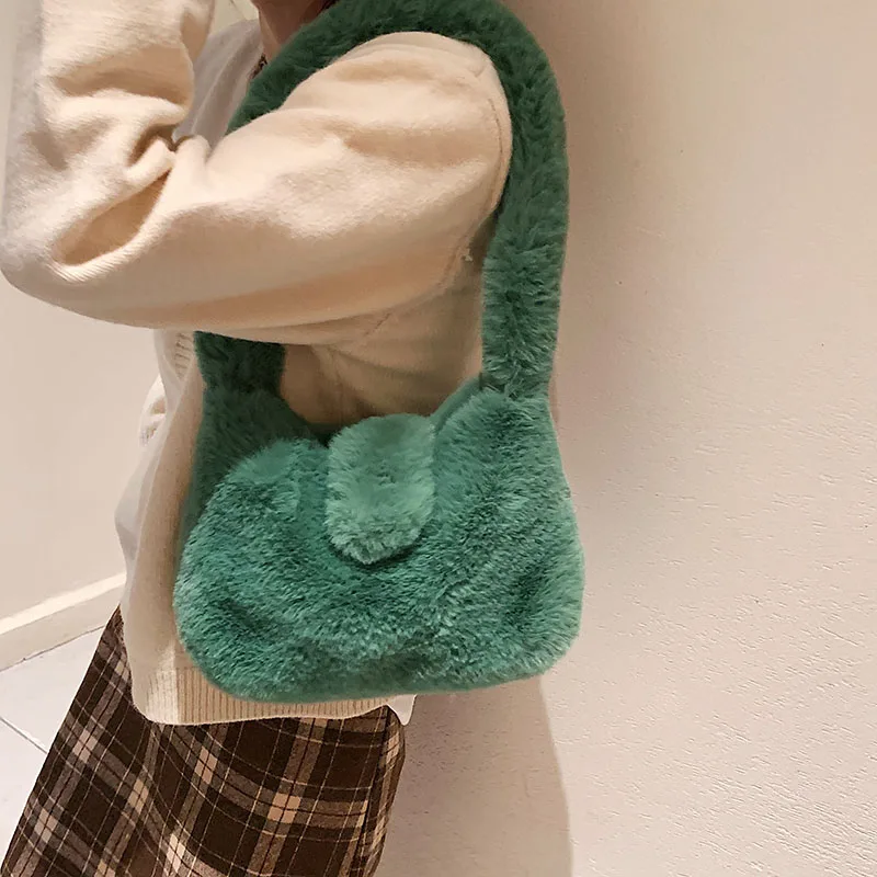 Solid Plush Bags Soft Fluffy Bag For Women 2021 Winter New Furry Bags Luxury Designer Handbag Faux Fur Shoulder Bags Comfortable 
Solid Plush Bags Soft Fluffy Bag For Women 2021 Winter New Furry Bags Luxury Designer Handbag Faux Fur Shoulder Bags Comfortable