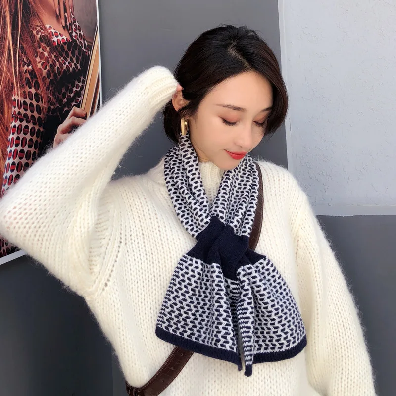 Korean-Style Men's And Women's New Winter Small Cross Scarf Wave Pattern-Style Scarf Wholesale
Korean-Style Men's And Women's New Winter Small Cross Scarf Wave Pattern-Style Scarf Wholesale
