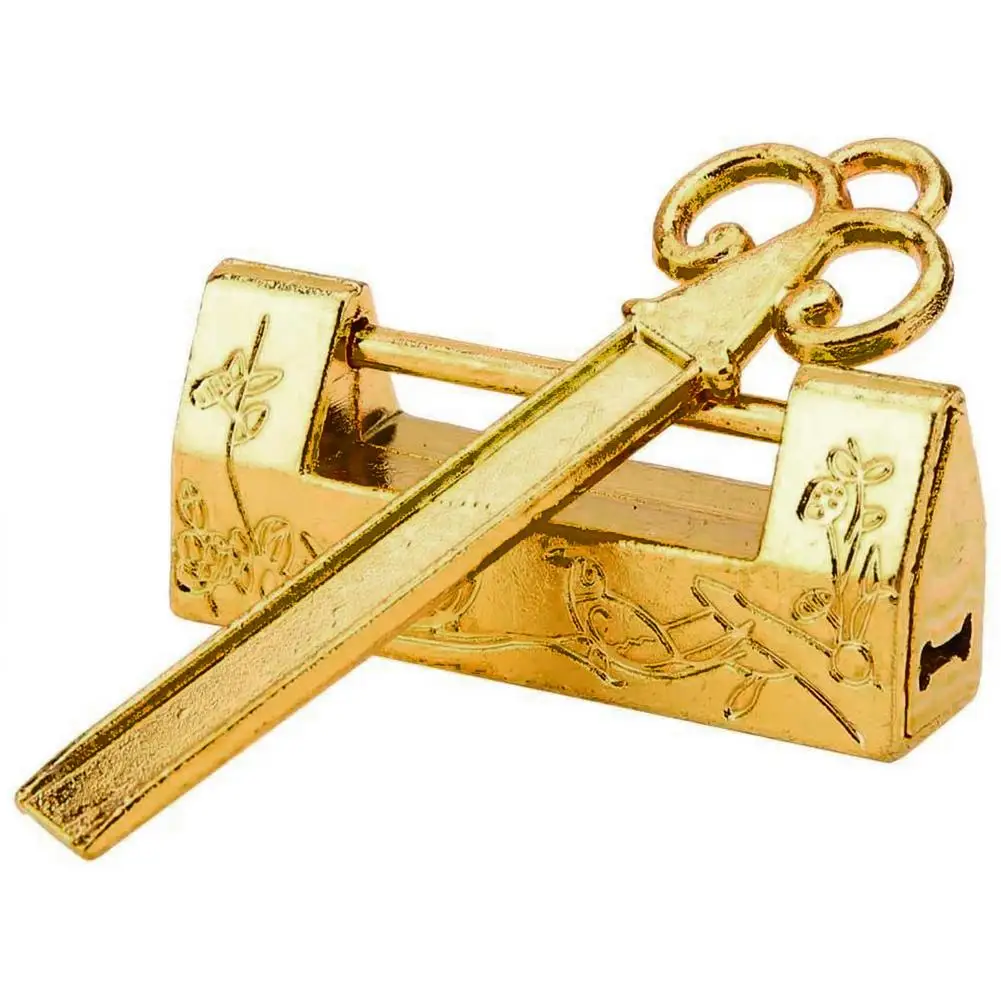 Chinese Style Treasure Chest Padlock Cabinet Lock Exquisite Horizontal Opening Mini Antique Magpie Small Copper Lock
Chinese Style Treasure Chest Padlock Cabinet Lock Exquisite Horizontal Opening Mini Antique Magpie Small Copper Lock