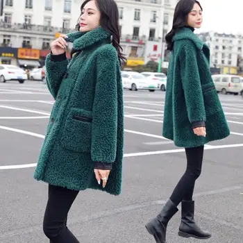 Women 2020 Autumn Winter New Natural Sheep Fur Coat Female Real Sheep Shearling Fur Jacket Casual Warm Lambswool Overcoats L637
Women 2020 Autumn Winter New Natural Sheep Fur Coat Female Real Sheep Shearling Fur Jacket Casual Warm Lambswool Overcoats L637