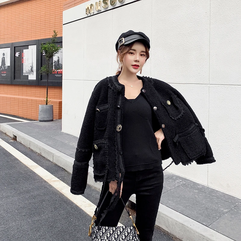 Autumn Fashion High Quality Wool Jackets Women 2019 New Designer Woven Wool Fur Short Tweed Jacket Winter Warm Elegant Outerwear
Autumn Fashion High Quality Wool Jackets Women 2019 New Designer Woven Wool Fur Short Tweed Jacket Winter Warm Elegant Outerwear