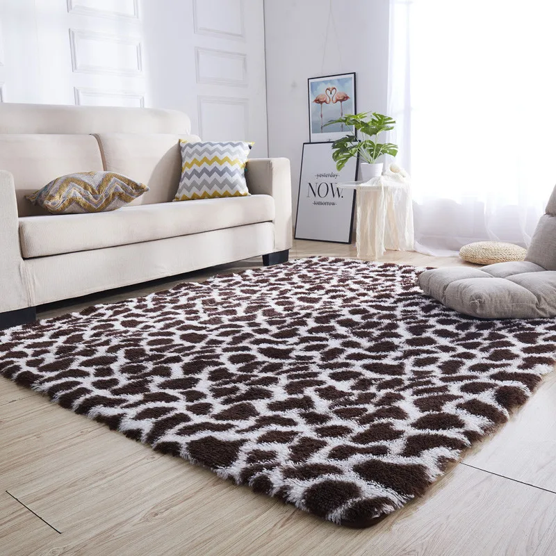 Tie-dye bedside mat thicken balcony coffee table blanket encryption plus soft color solid floor mat living room leopard carpet
Tie-dye bedside mat thicken balcony coffee table blanket encryption plus soft color solid floor mat living room leopard carpet