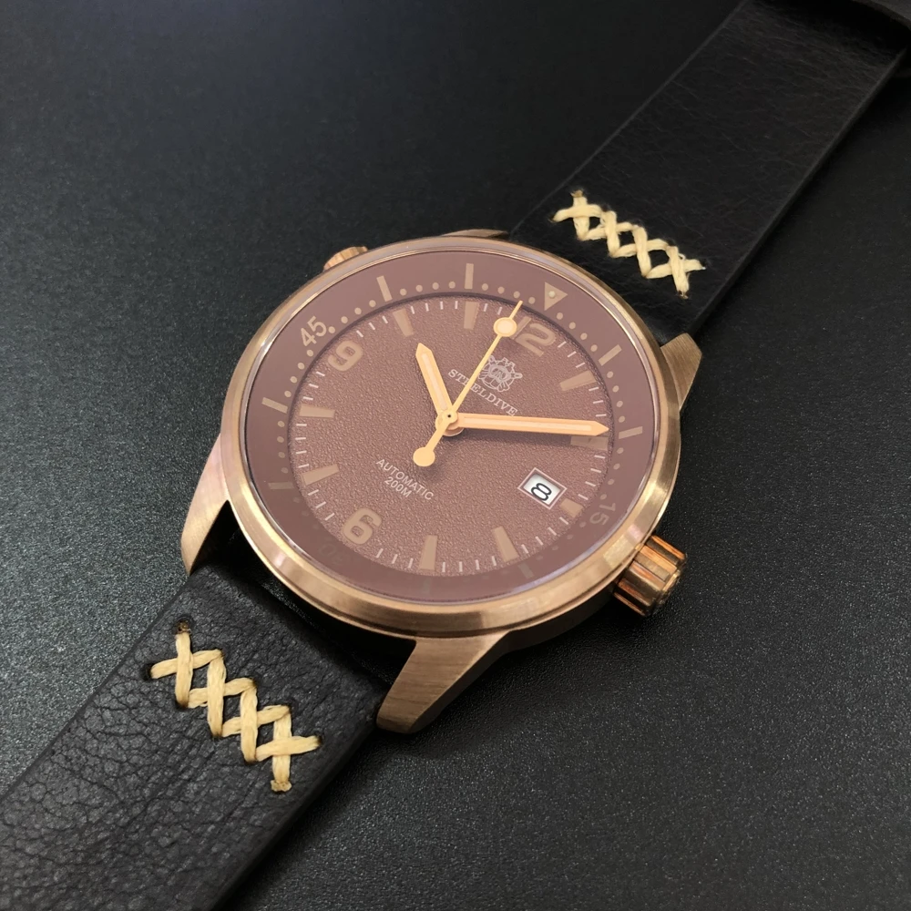 Re-engraved 1949 First Bronze Diving Watch Men Built-in Chronograph Lap NH35 Automatic Mens Automatic Mechanical Watches Man
Re-engraved 1949 First Bronze Diving Watch Men Built-in Chronograph Lap NH35 Automatic Mens Automatic Mechanical Watches Man