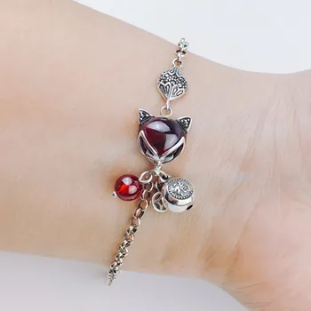 FYJS Unique Silver Plated Lovely Fox Red Garnet Stone Link Chain Bracelet for women Ethnic Style Jewelry
FYJS Unique Silver Plated Lovely Fox Red Garnet Stone Link Chain Bracelet for women Ethnic Style Jewelry