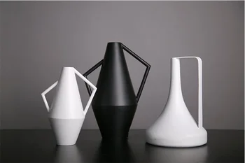 Resin Flower Vase Decoration Home White/black Vases Imitation Ceramic Vase Flower Pot Decoration Nordic Style Flower Basket
Resin Flower Vase Decoration Home White/black Vases Imitation Ceramic Vase Flower Pot Decoration Nordic Style Flower Basket