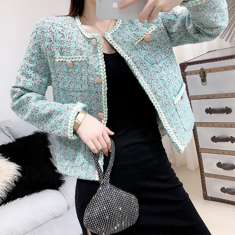Female temperament small fragrant autumn wind coat 2019 new woven metal single-breasted coat cardigan fashionable joker
Female temperament small fragrant autumn wind coat 2019 new woven metal single-breasted coat cardigan fashionable joker