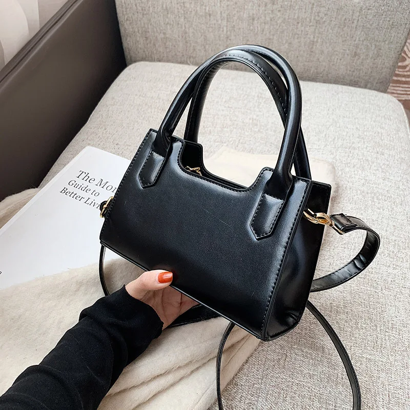 Ladies small handbag fashion shoulder bag solid color retro PU messenger bag smooth fabric lady bag ins super fire female bag
Ladies small handbag fashion shoulder bag solid color retro PU messenger bag smooth fabric lady bag ins super fire female bag