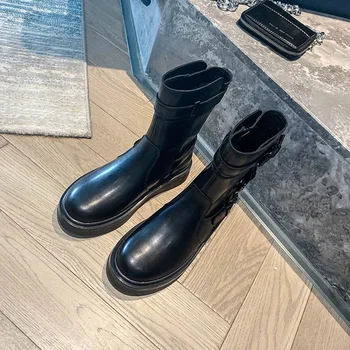 Mona with boot increased 2020 fall thick bottom shoes Chelsea of England short boots black Martin boots wholesale
Mona with boot increased 2020 fall thick bottom shoes Chelsea of England short boots black Martin boots wholesale