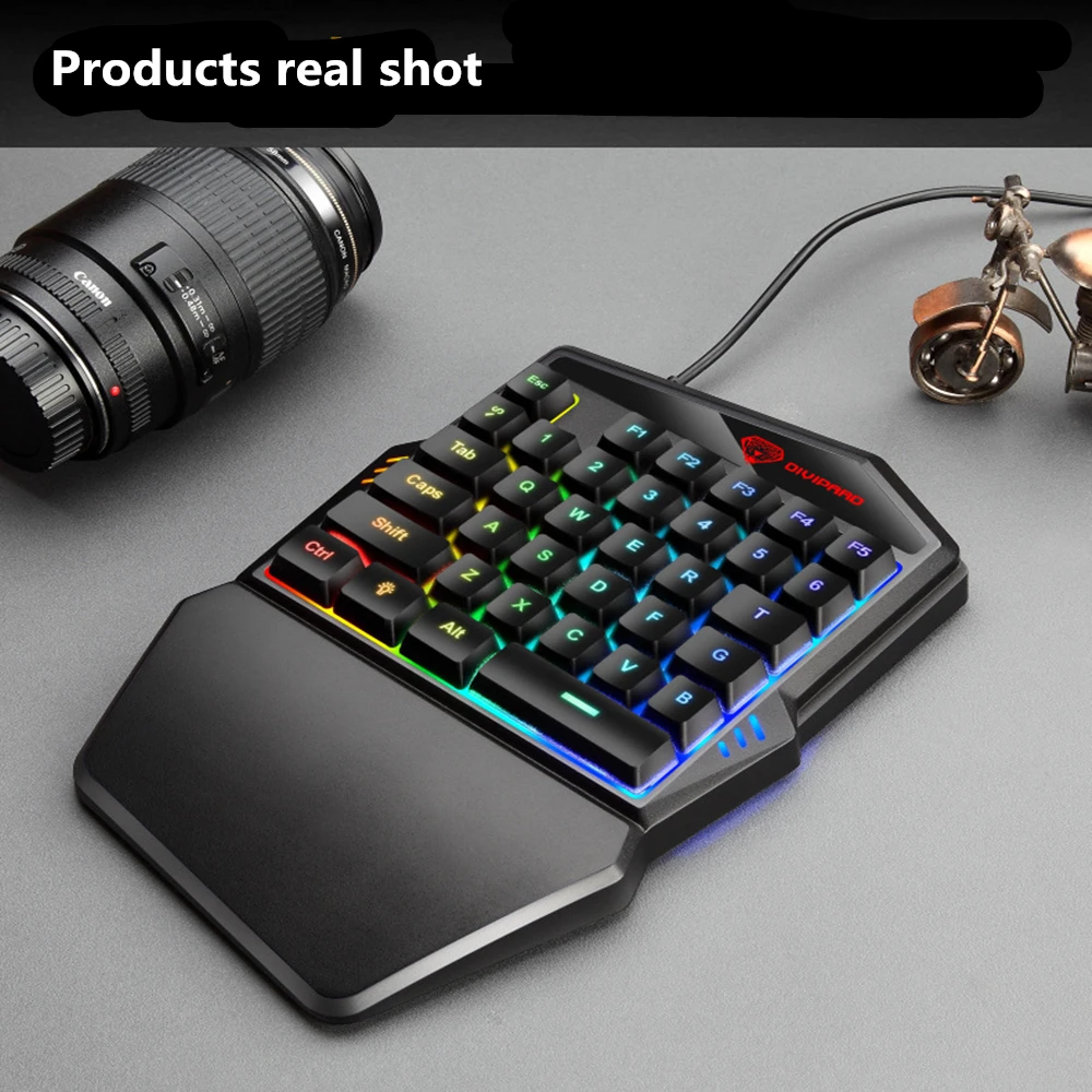 G30 1.6m Wired Gaming Keypad with LED Backlight 35 Keys One-handed Membrane Keyboard for LOL/PUBG/CF
G30 1.6m Wired Gaming Keypad with LED Backlight 35 Keys One-handed Membrane Keyboard for LOL/PUBG/CF