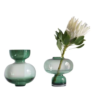 European Gourd-Shaped Glass Vase Flower Vase Hydroponic Vase Home Decoration Wedding Nordic Vase Home Decor
European Gourd-Shaped Glass Vase Flower Vase Hydroponic Vase Home Decoration Wedding Nordic Vase Home Decor