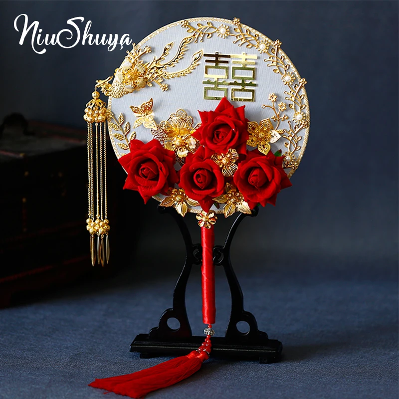 NiuShuya Exquisite Chinese Handmade Fan Wedding 3D Red Roses Double-Sided Hand Fan Gold Phoenix Costume Photography Accessories
NiuShuya Exquisite Chinese Handmade Fan Wedding 3D Red Roses Double-Sided Hand Fan Gold Phoenix Costume Photography Accessories