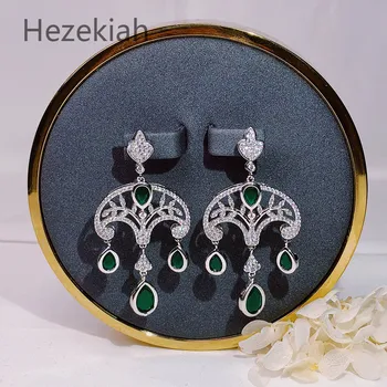 

Hezekiah needle Lady noble Earrings Flower vine design Celebrities luxurious Shiny Earrings Green Earrings Dance party