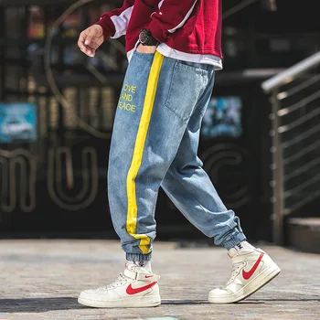 Fashion Streetwear Men Jeans Loose Fit Stripe Spliced Cargo Pants Harem Jeans Blue Color Embroidery Designer Hip Hop Jeans Men
Fashion Streetwear Men Jeans Loose Fit Stripe Spliced Cargo Pants Harem Jeans Blue Color Embroidery Designer Hip Hop Jeans Men