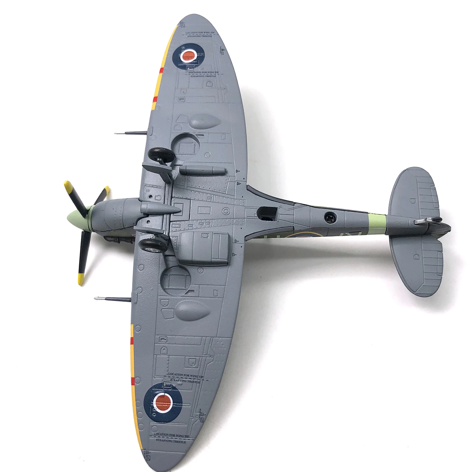 1:72 Scale Model Fighter Alloy Die-cast Airplane for Friends Lover Xmas Gifts
1:72 Scale Model Fighter Alloy Die-cast Airplane for Friends Lover Xmas Gifts