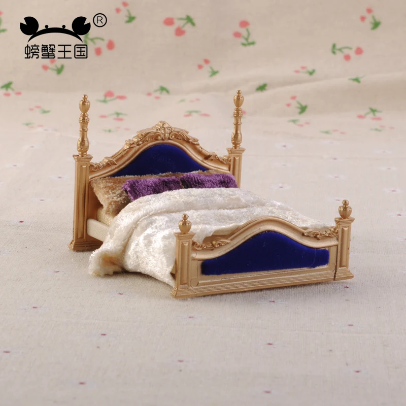 1pcs Dollhouse European Style Double Bed Model Mini Furniture Miniature accessories Bedroom
1pcs Dollhouse European Style Double Bed Model Mini Furniture Miniature accessories Bedroom