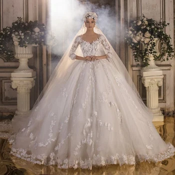 2020 Royal Sweetheart Half Sleeves Cathedral Train Ball Gown Wedding Dress
2020 Royal Sweetheart Half Sleeves Cathedral Train Ball Gown Wedding Dress