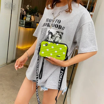 Luxury Hand bags 2020 New for Women Mini Suitcase Shape Totes Fashion Famous Designer Clutch Bag female Shoulder Crossbody bags 
Luxury Hand bags 2020 New for Women Mini Suitcase Shape Totes Fashion Famous Designer Clutch Bag female Shoulder Crossbody bags