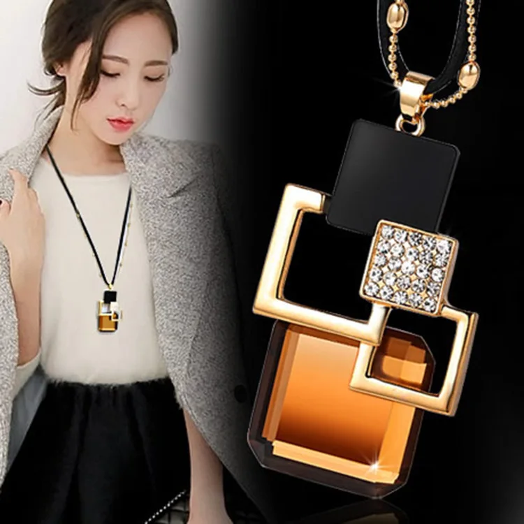 Korean-style New Style Magic Space Sweater Chain Accessories Explosive Women's Geometry Versatile Long Pendant
Korean-style New Style Magic Space Sweater Chain Accessories Explosive Women's Geometry Versatile Long Pendant