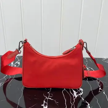 Women Handbag 2020 New Famous Brand Designer Fashion Nylon Cloth Chain Shoulder Messenger Bag Vintage Simple Small Square Bag
Women Handbag 2020 New Famous Brand Designer Fashion Nylon Cloth Chain Shoulder Messenger Bag Vintage Simple Small Square Bag