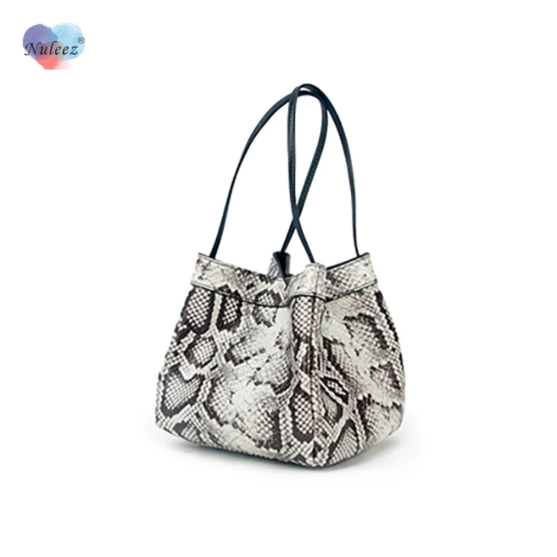 Snake Print Mini Handbag Female Small Size Big Capacity Korea Style New Designed Box Clutch Bag Split Leather Hot Selling
Snake Print Mini Handbag Female Small Size Big Capacity Korea Style New Designed Box Clutch Bag Split Leather Hot Selling