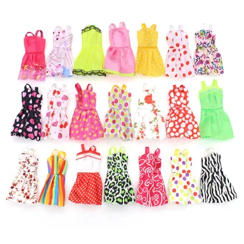 10Pcs/Set Doll Gifts Accessories Dressup Clothes Set Colorful Short Skirt DIY Furniture Clothing Color Random For Barbie Doll
10Pcs/Set Doll Gifts Accessories Dressup Clothes Set Colorful Short Skirt DIY Furniture Clothing Color Random For Barbie Doll