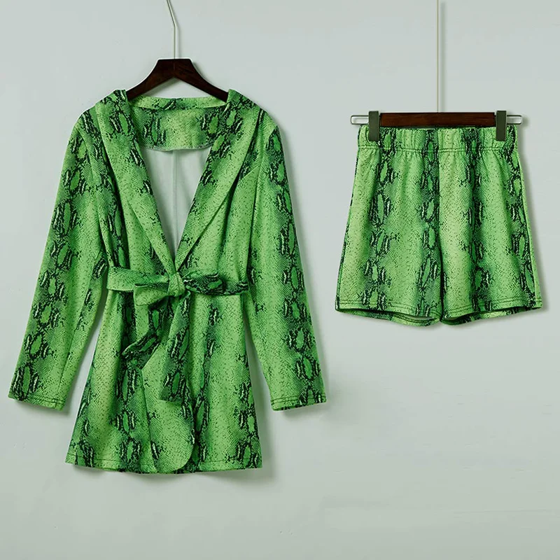 Snake Skin Print Women's Suit Blazer Cardigan High Waist Sashes Shorts 2 Piece Set Female 2019 Autumn Green Office Lady Sets
Snake Skin Print Women's Suit Blazer Cardigan High Waist Sashes Shorts 2 Piece Set Female 2019 Autumn Green Office Lady Sets